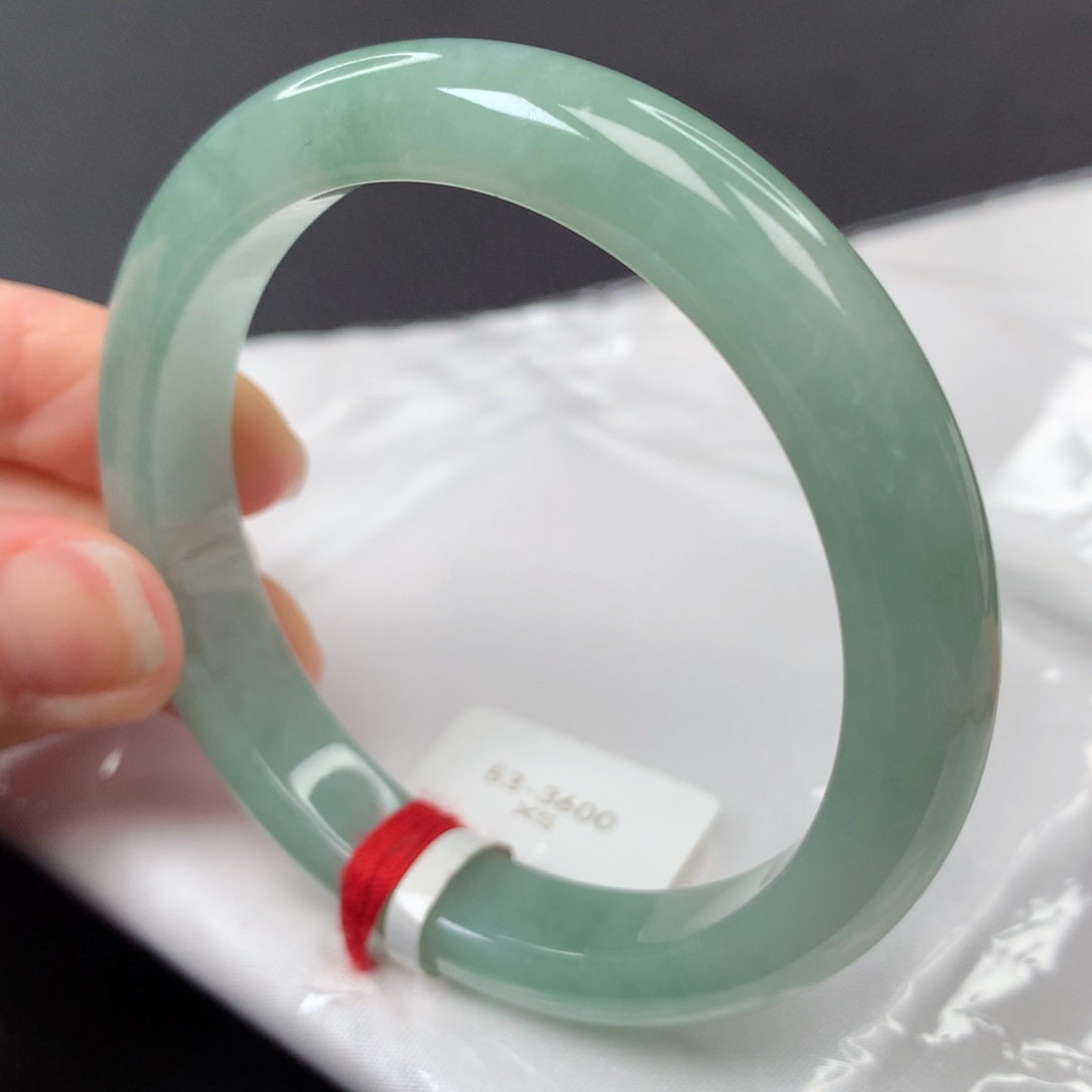 【闪购商品】翡翠手镯未镶嵌43号正圈