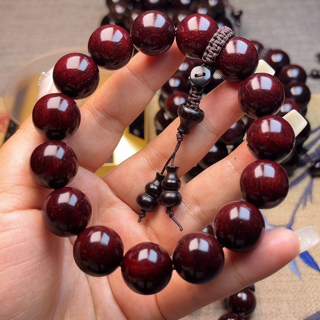 檀香紫檀（小叶紫檀）1.5 15颗