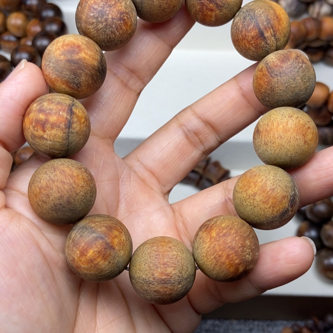 友***6贡木1.8圆珠单圈手串好