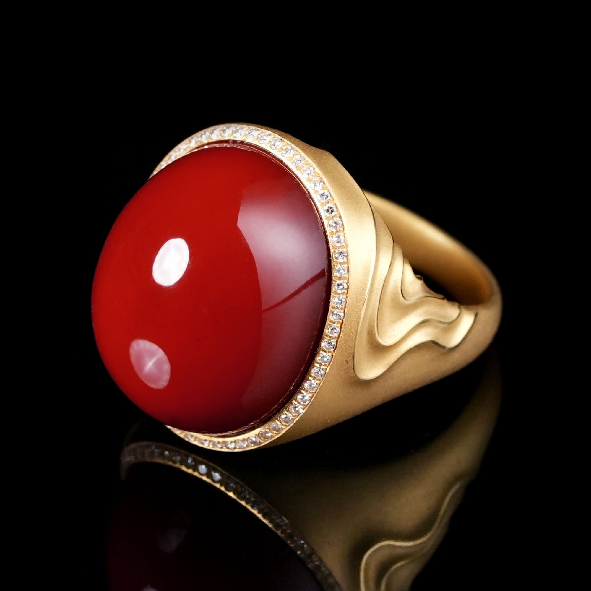 周陶陶｜心阙｜南红戒指18k金宽边戒指 圆蛋面设计守心款