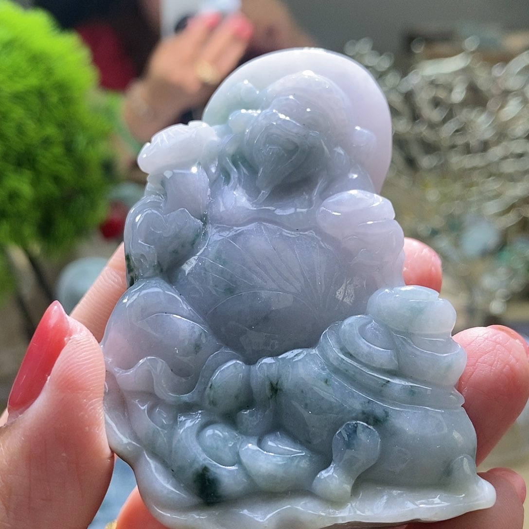 【闪购商品】翡翠未镶嵌颈饰财神
