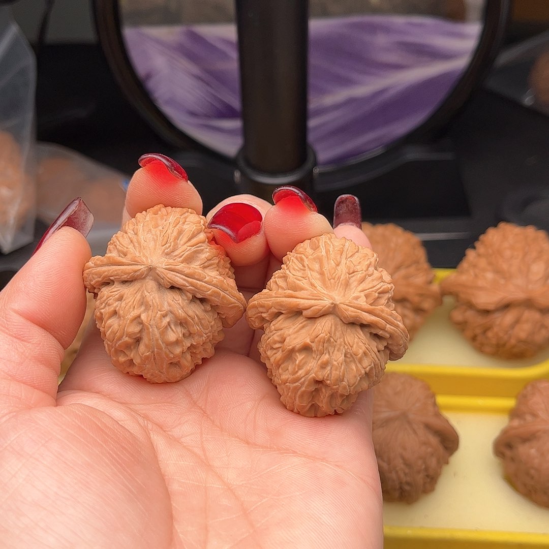 文玩核桃把件白狮子38