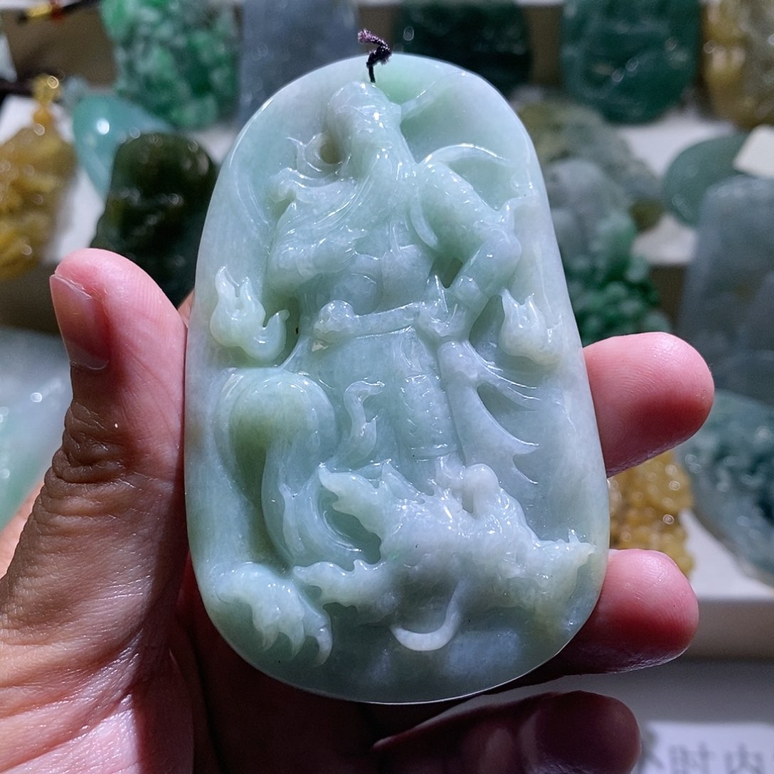 【闪购商品】翡翠颈饰未镶嵌关公