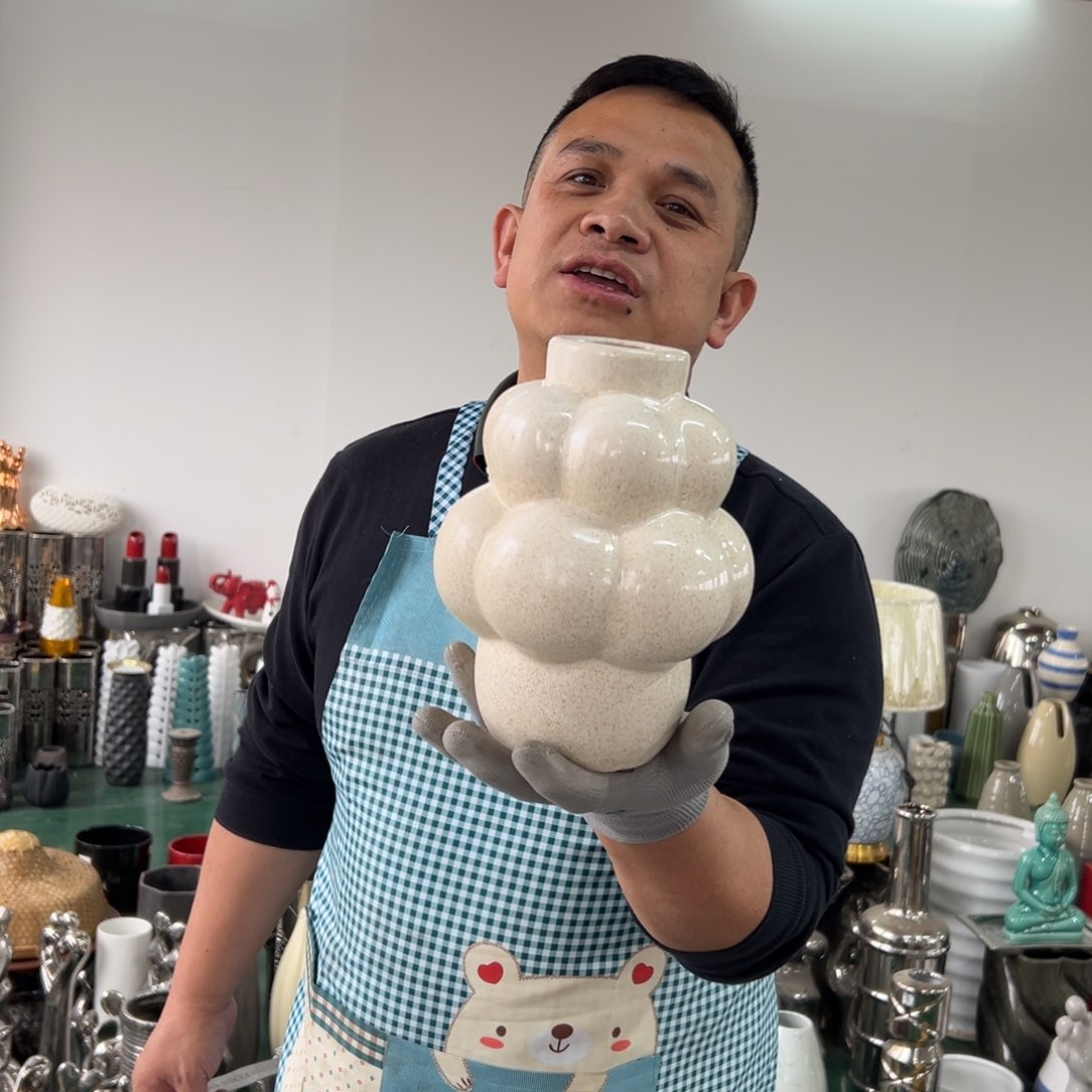 摆件1 号高中低温陶瓷瓶（部分微瑕）