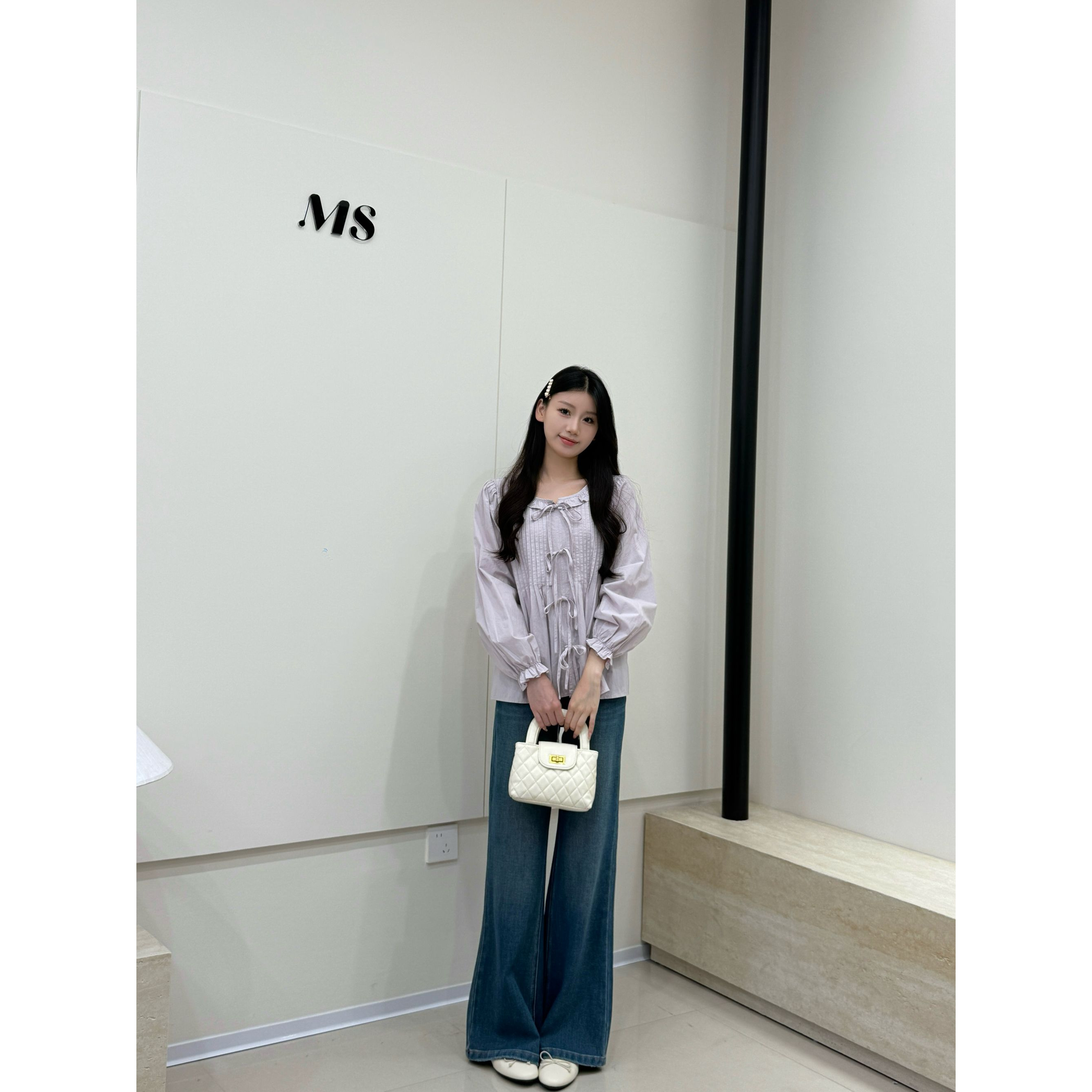 法式甜美温柔氛围感宽松压褶衬衫灯笼袖系带蝴蝶结上衣2025秋新款