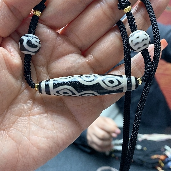 玛瑙/玉髓颈饰合金