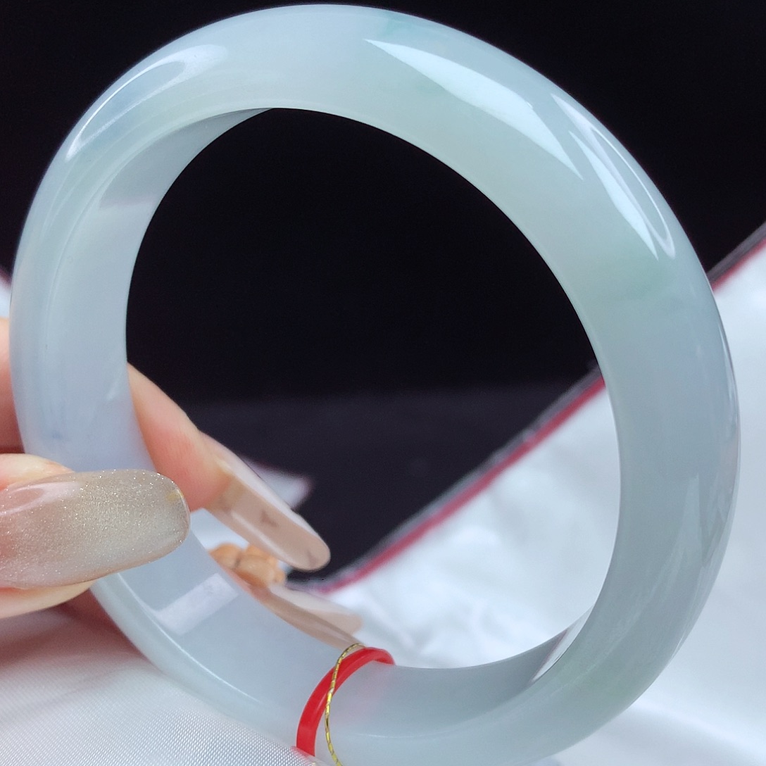 翡翠手镯未镶嵌57圈0500