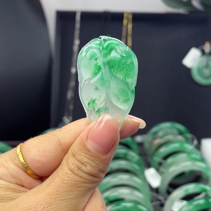 石英质玉未镶嵌项圈