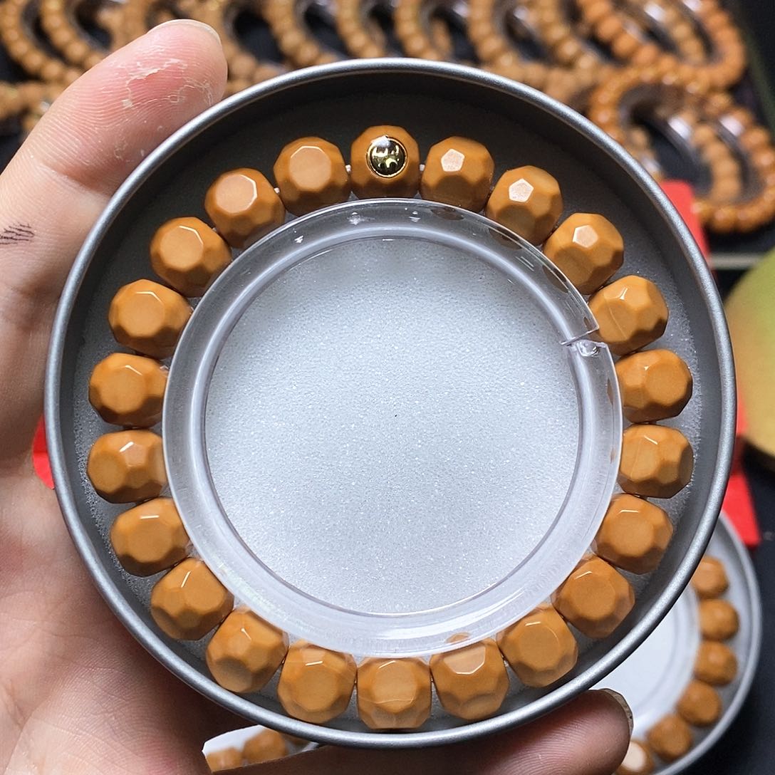 猴头核桃手串金标六方10左右全品83号