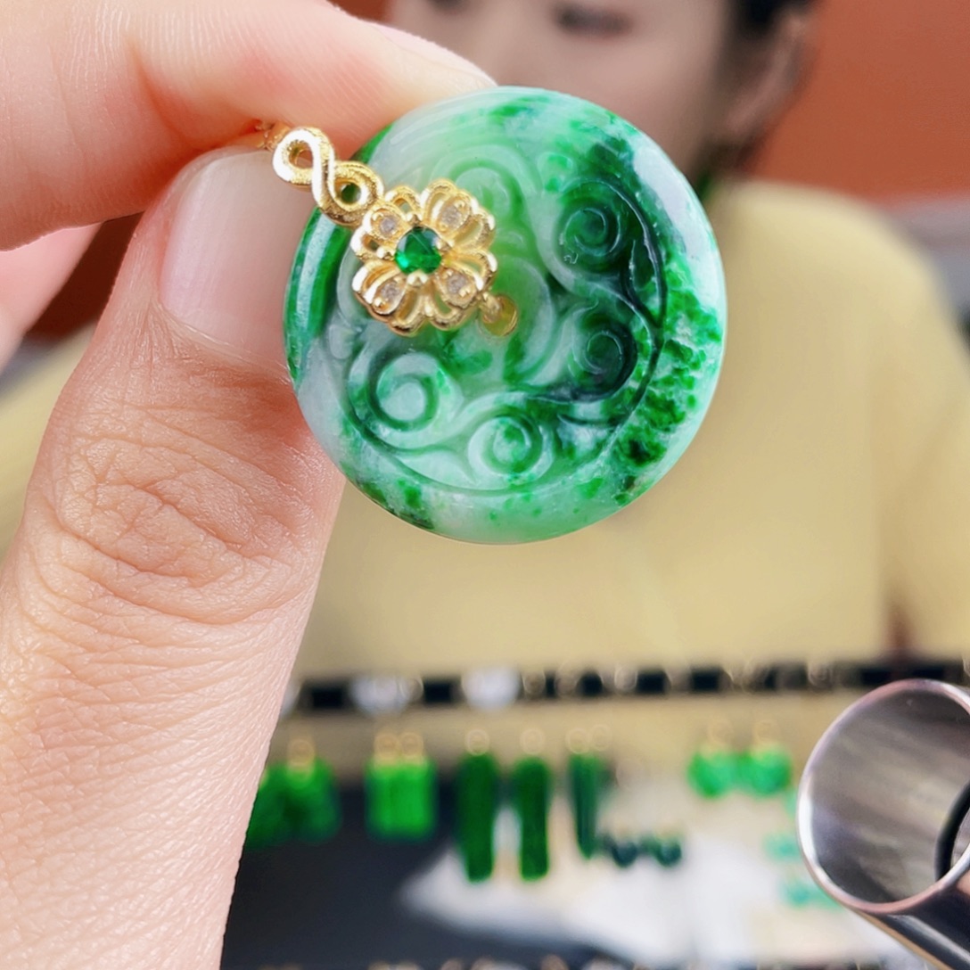 翡翠未镶嵌耳饰饰品