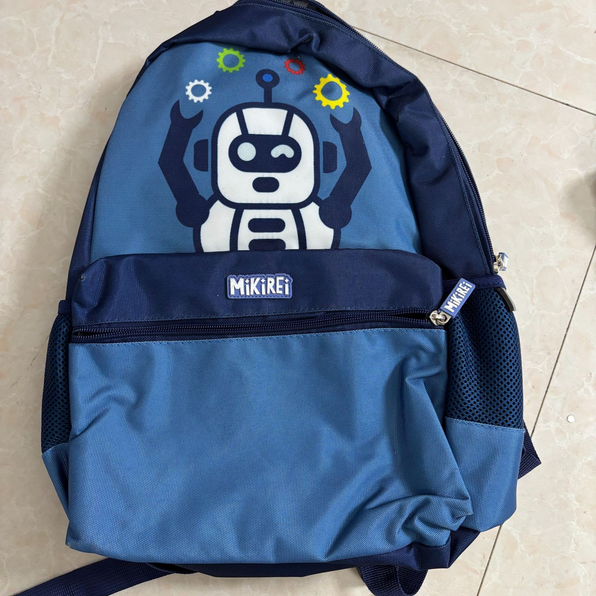 卡通机器人学生双肩包