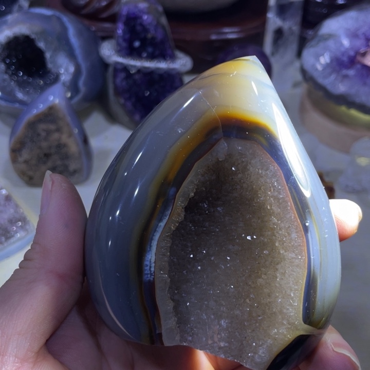 紫晶水晶摆件未镶嵌