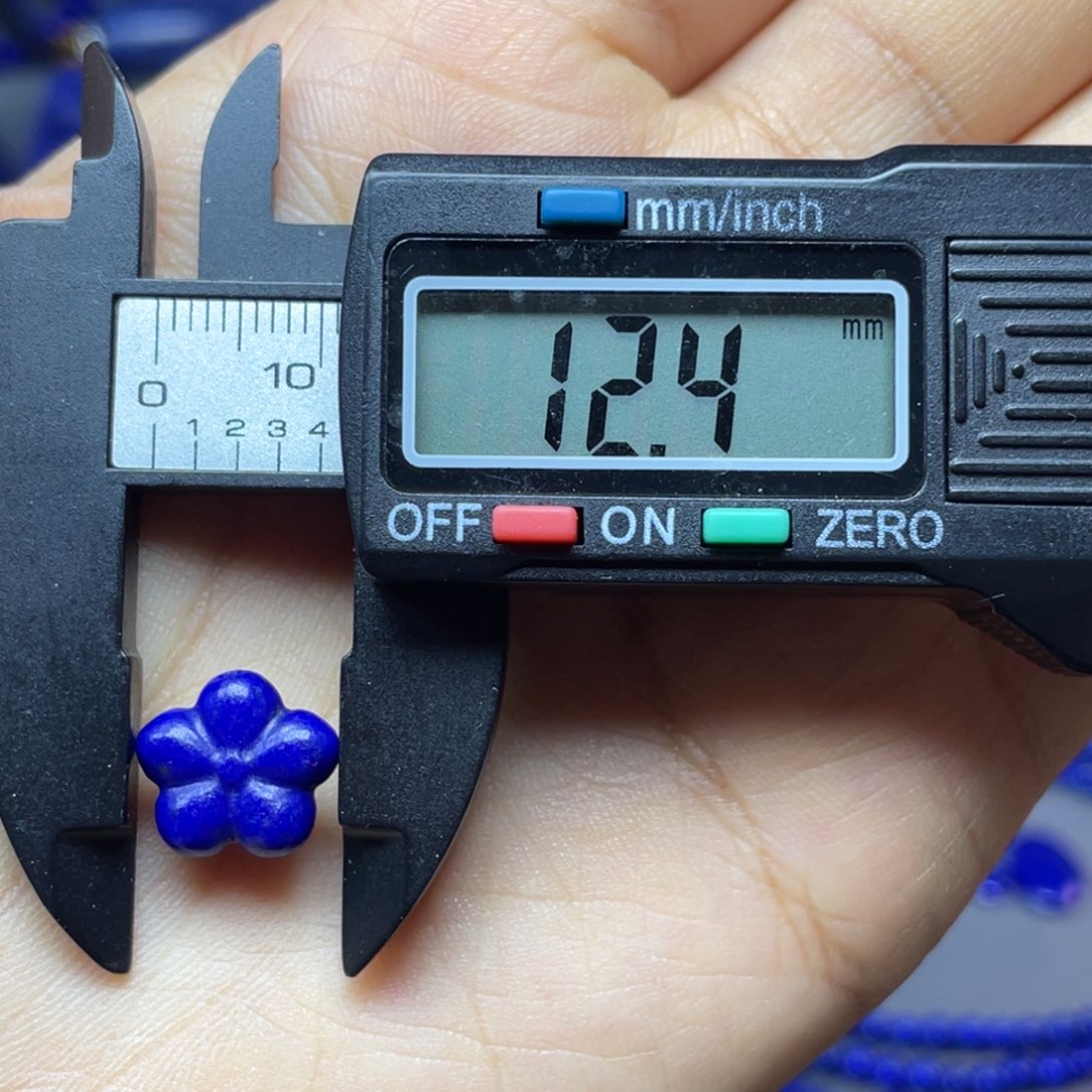 青金石未镶嵌梅花配饰