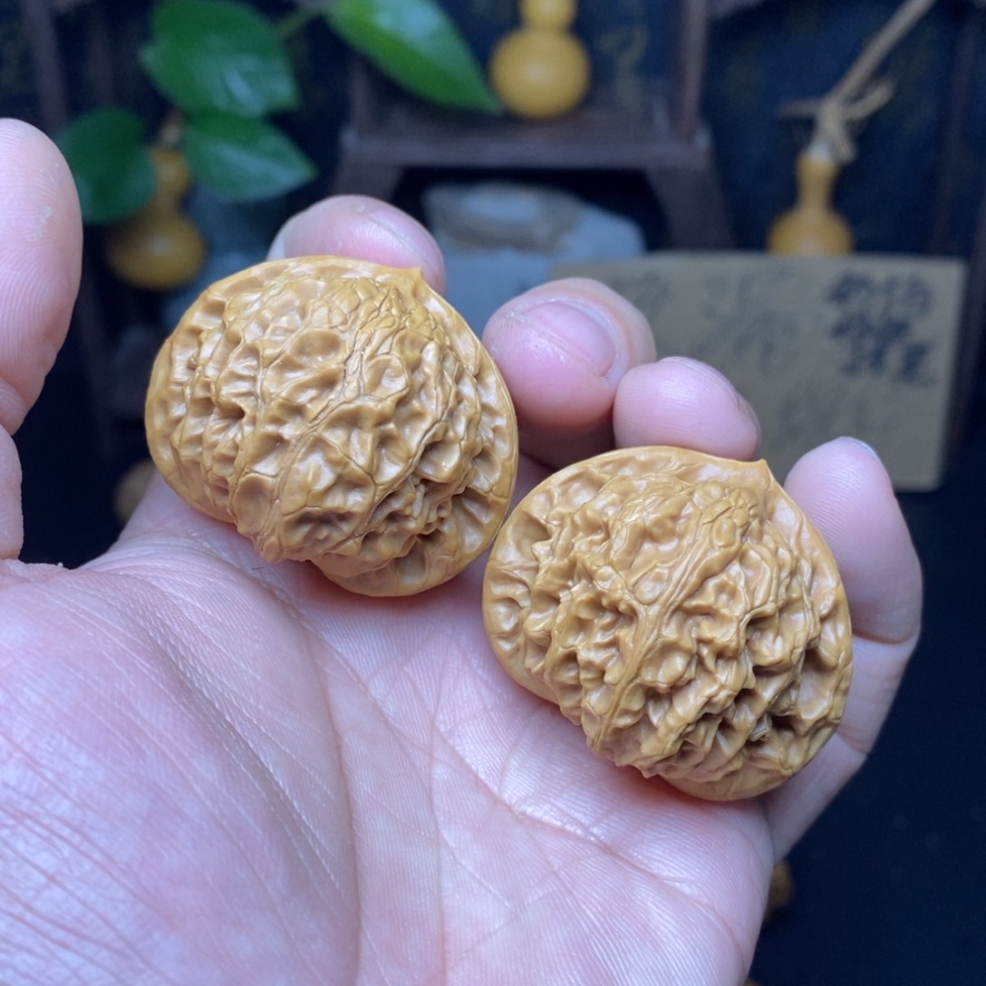 文玩核桃吊坠41宫灯