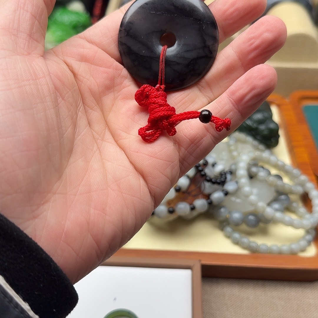 和田玉（糖玉）未镶嵌挂件