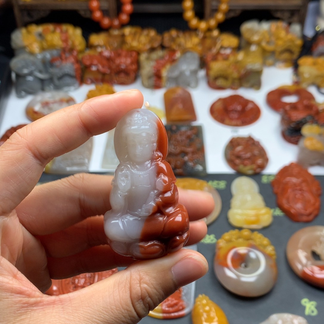 石英质玉（黄龙玉）挂件未镶嵌