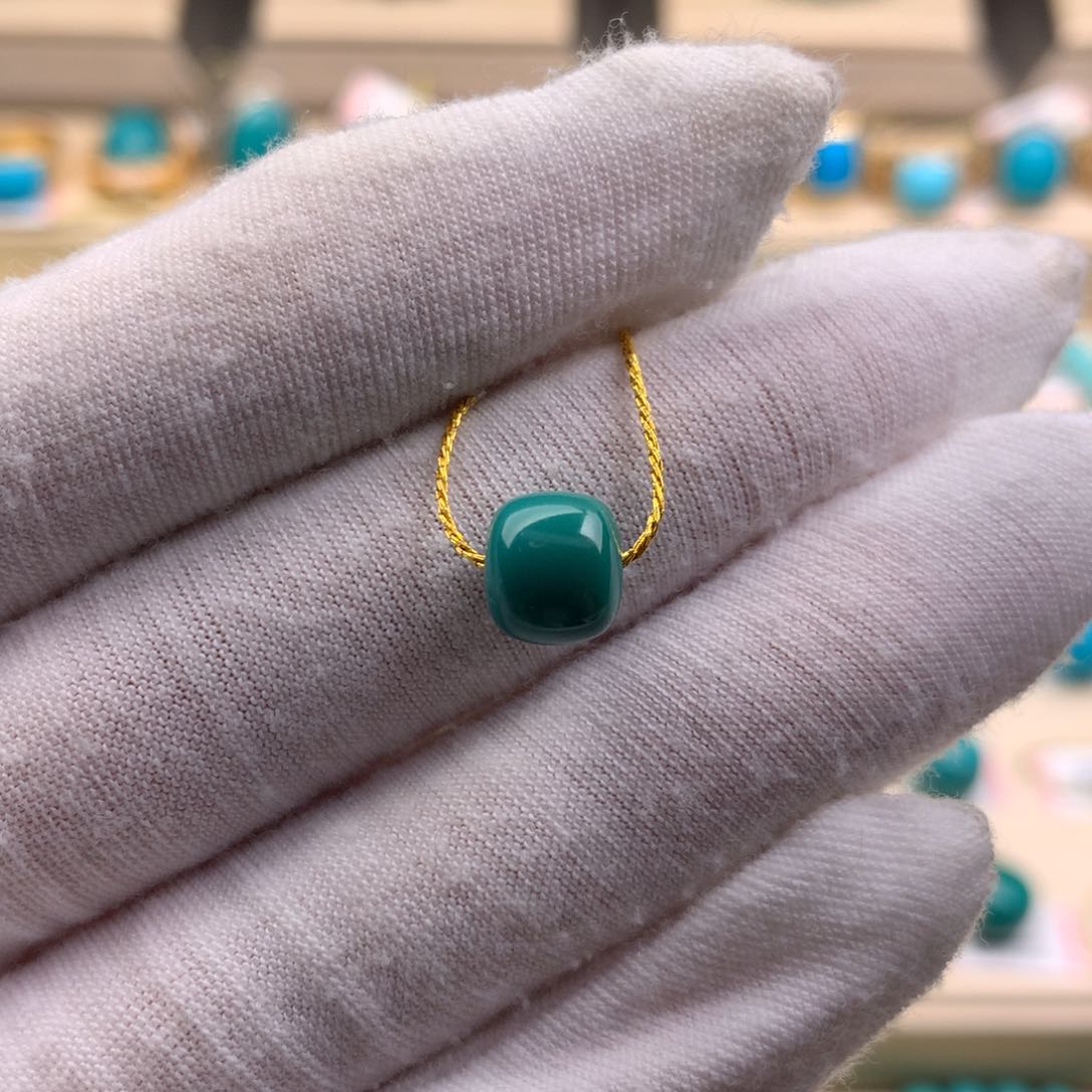 未镶嵌绿松石珠宝奇石8.3*7.4