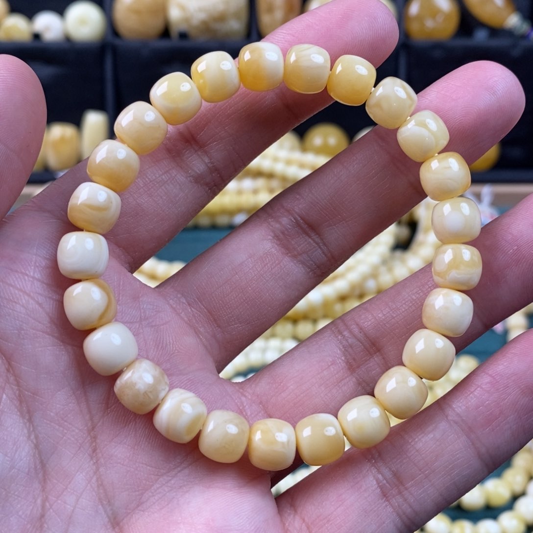 琥珀珠宝奇石未镶嵌8.5m