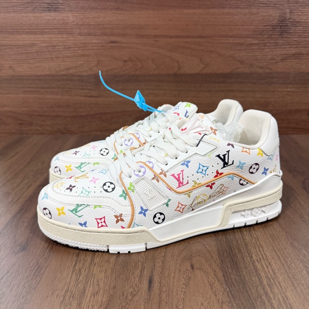 99新 LouisVuitton/路易威登 41码 trainer 白三彩 低帮板鞋