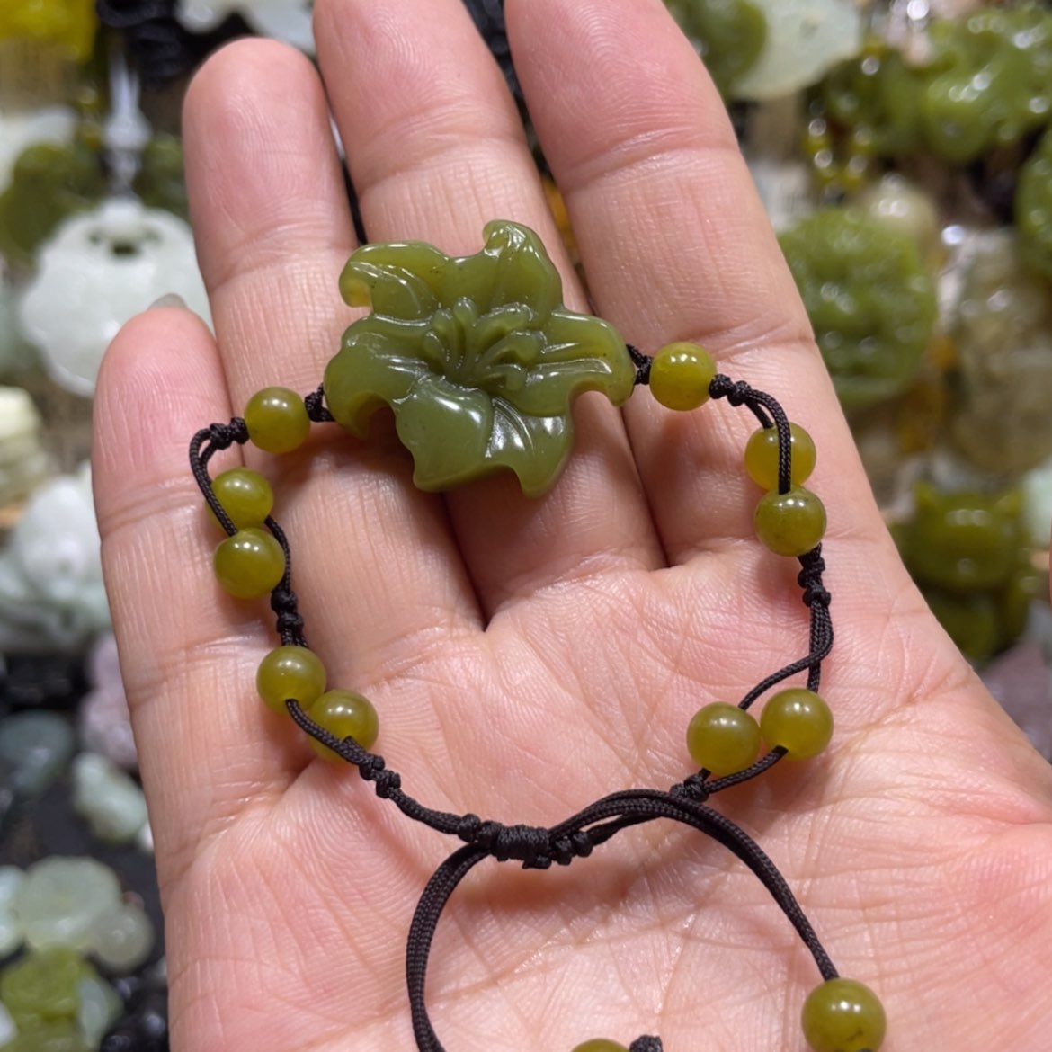 【闪购商品】岫玉颈饰未镶嵌40手串