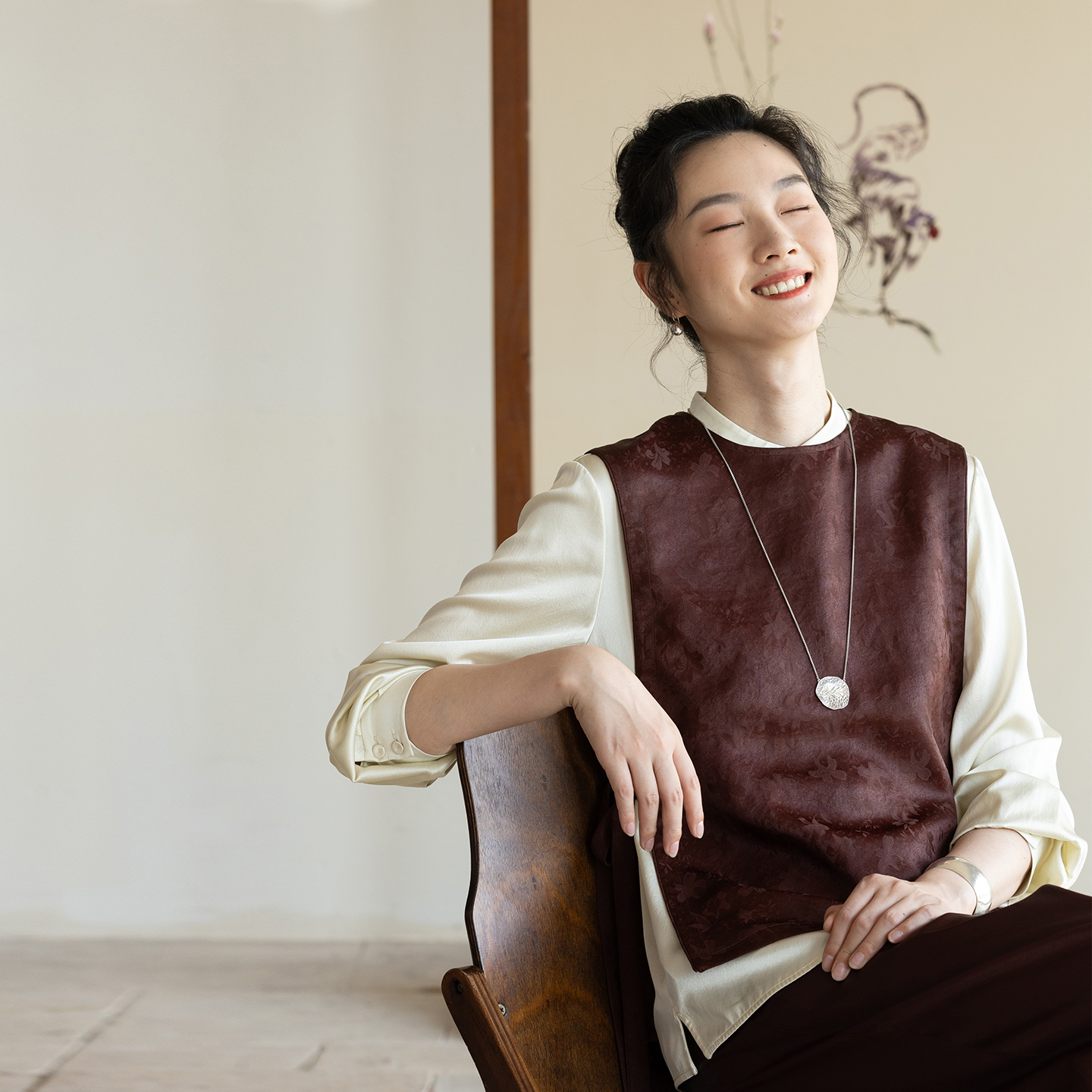 牧衣游原创 重磅24姆米提花香云纱马夹复古东方文艺百搭上衣 之行