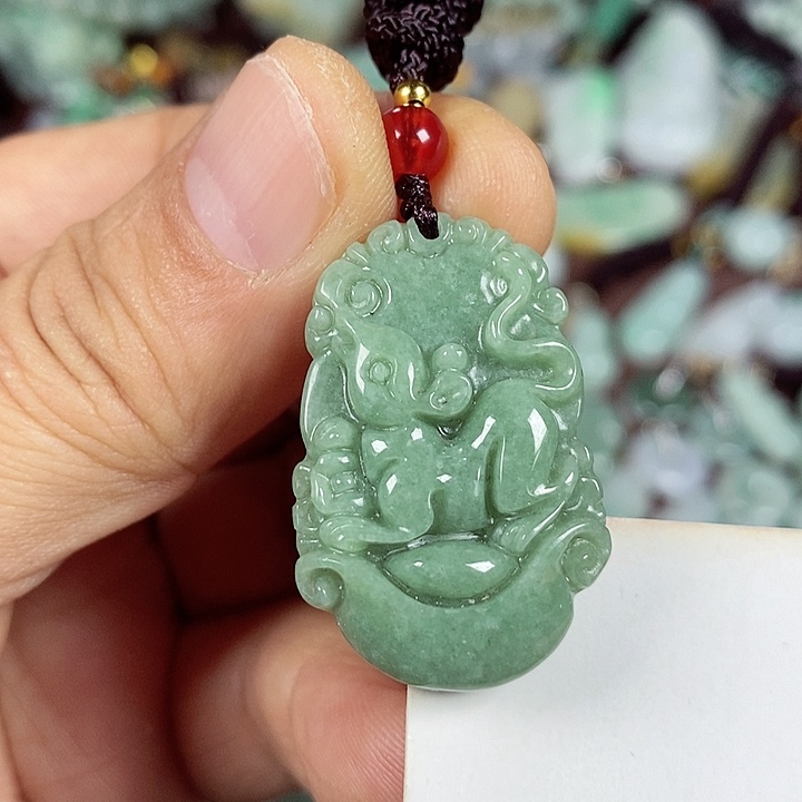 翡翠未镶嵌颈饰天然翡翠玉A货配证书