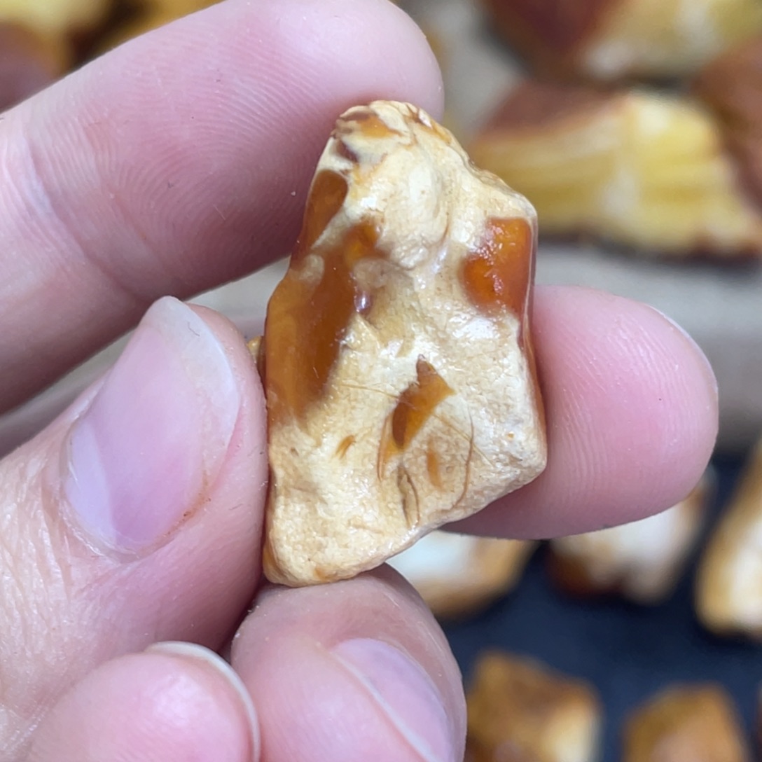 未镶嵌定制琥珀哈*邵定制