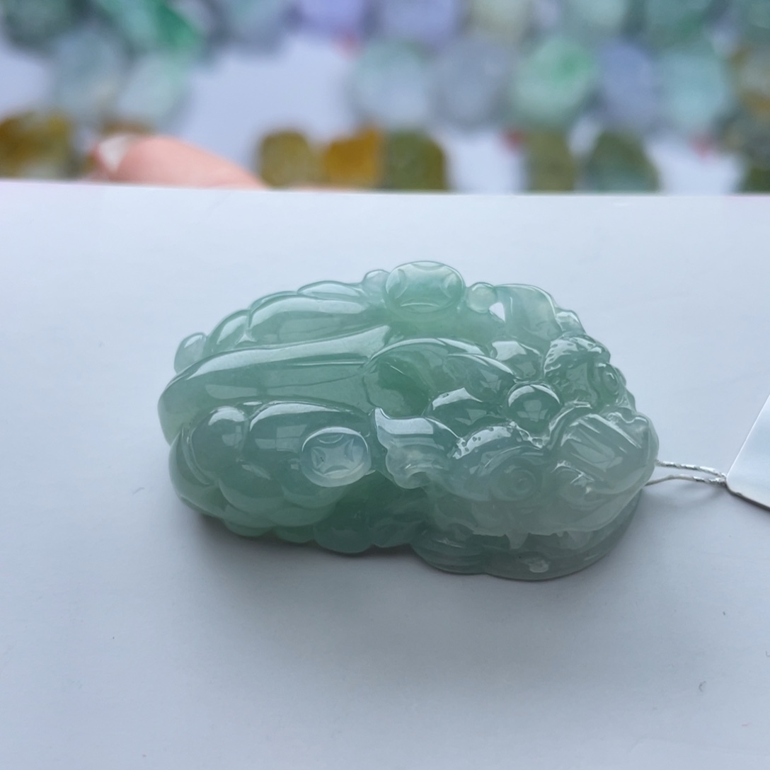 翡翠颈饰未镶嵌途*貔貅