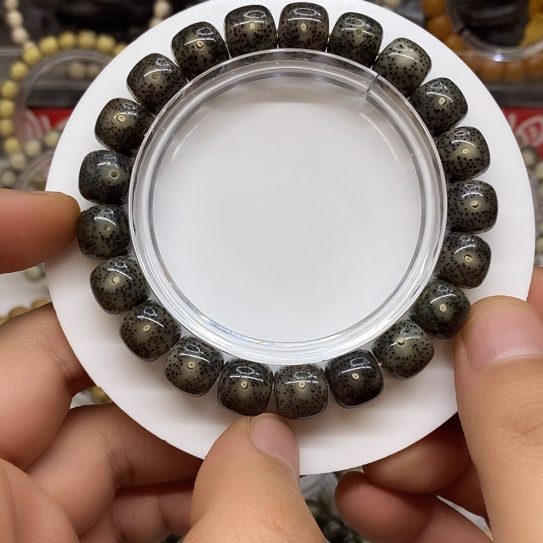 吊坠星月菩提黑冰11x10