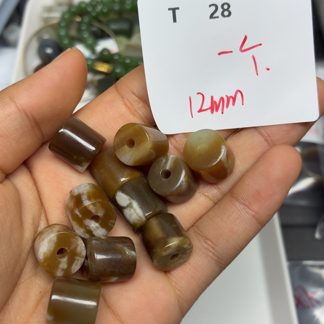 和田玉未镶嵌珠宝半成品T28