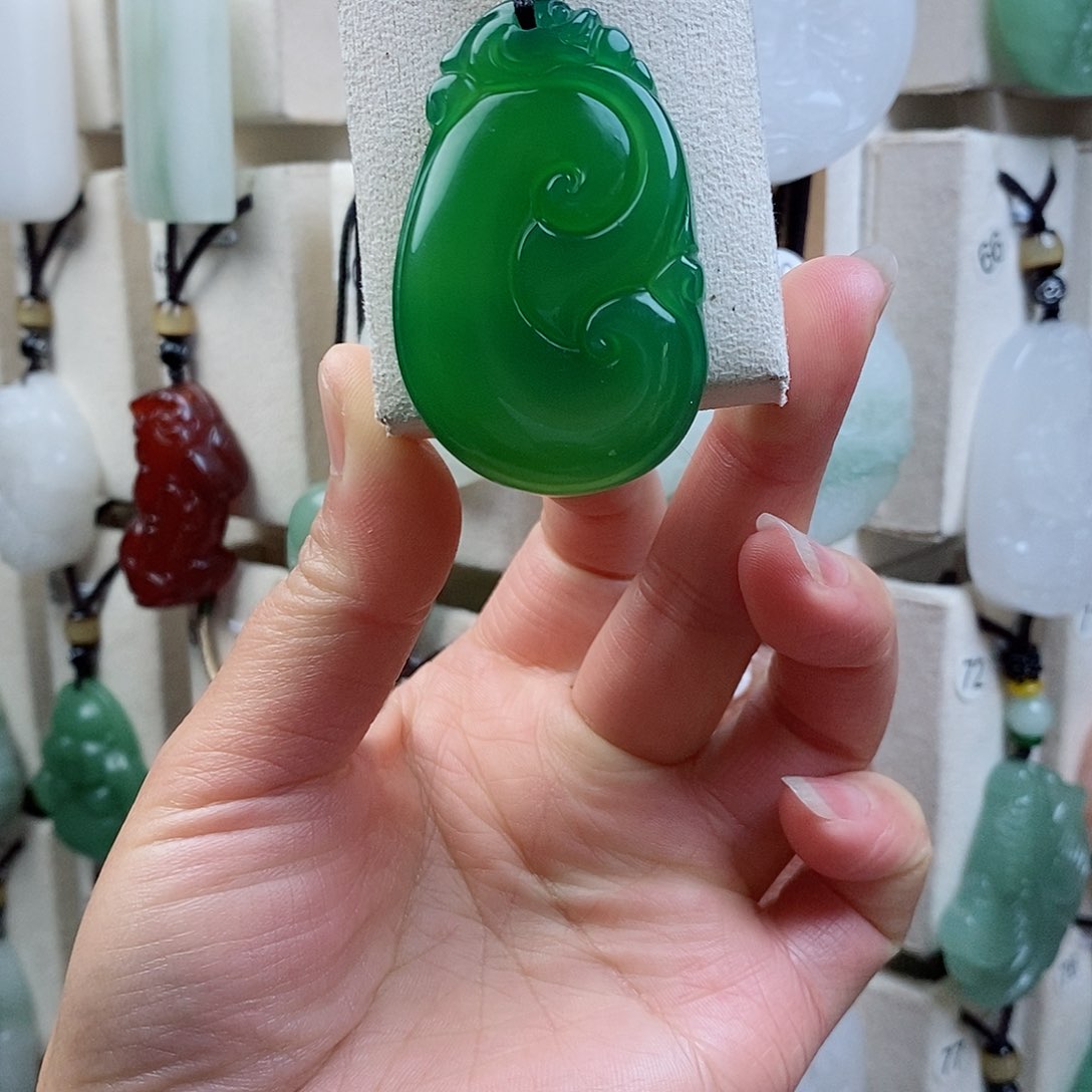 未镶嵌颈饰玛瑙/玉髓