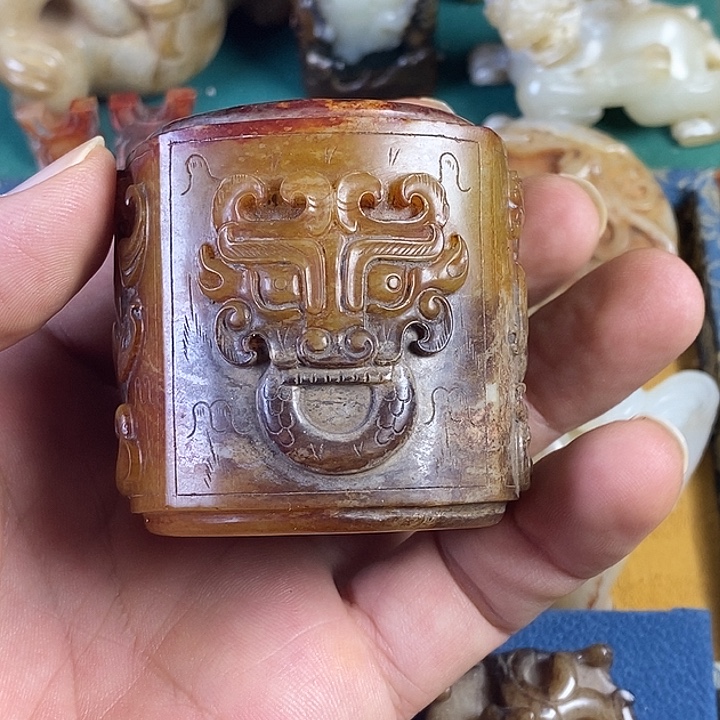 九***哥颈饰未镶嵌和田玉