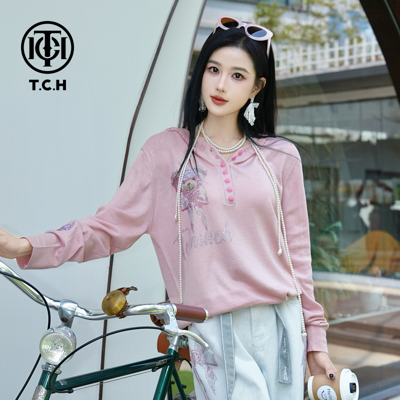 TCH现货私服烫钻小熊蝴蝶结连帽休闲针织衫女T75A09E5097轻奢tch