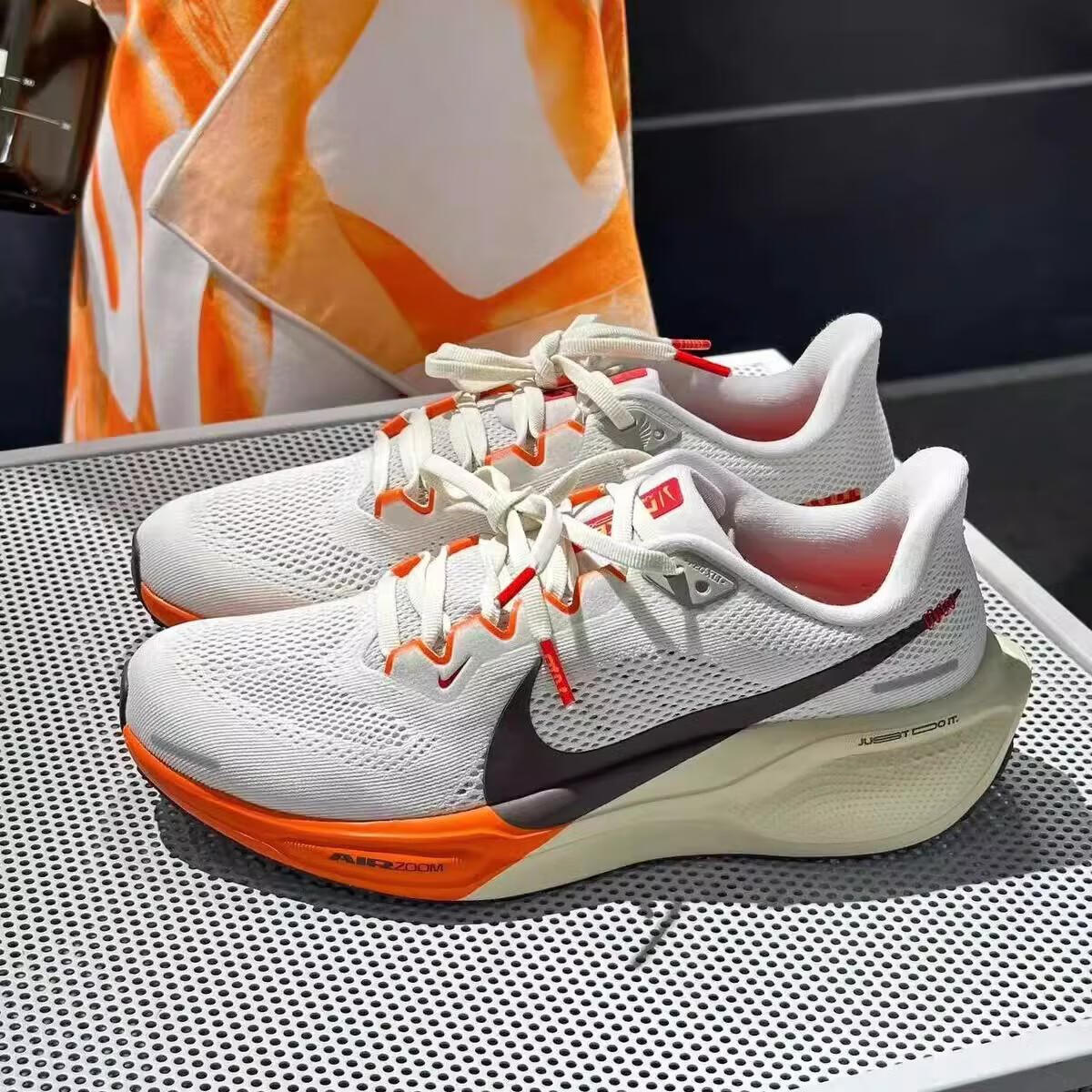 跑步鞋休闲透气运动鞋网面缓震跑步鞋透气跑鞋