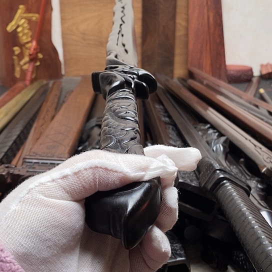 紫光檀木80长黑金古刀