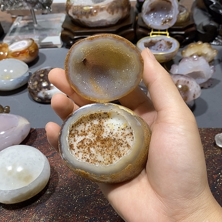 水晶未镶嵌摆件聚宝盆