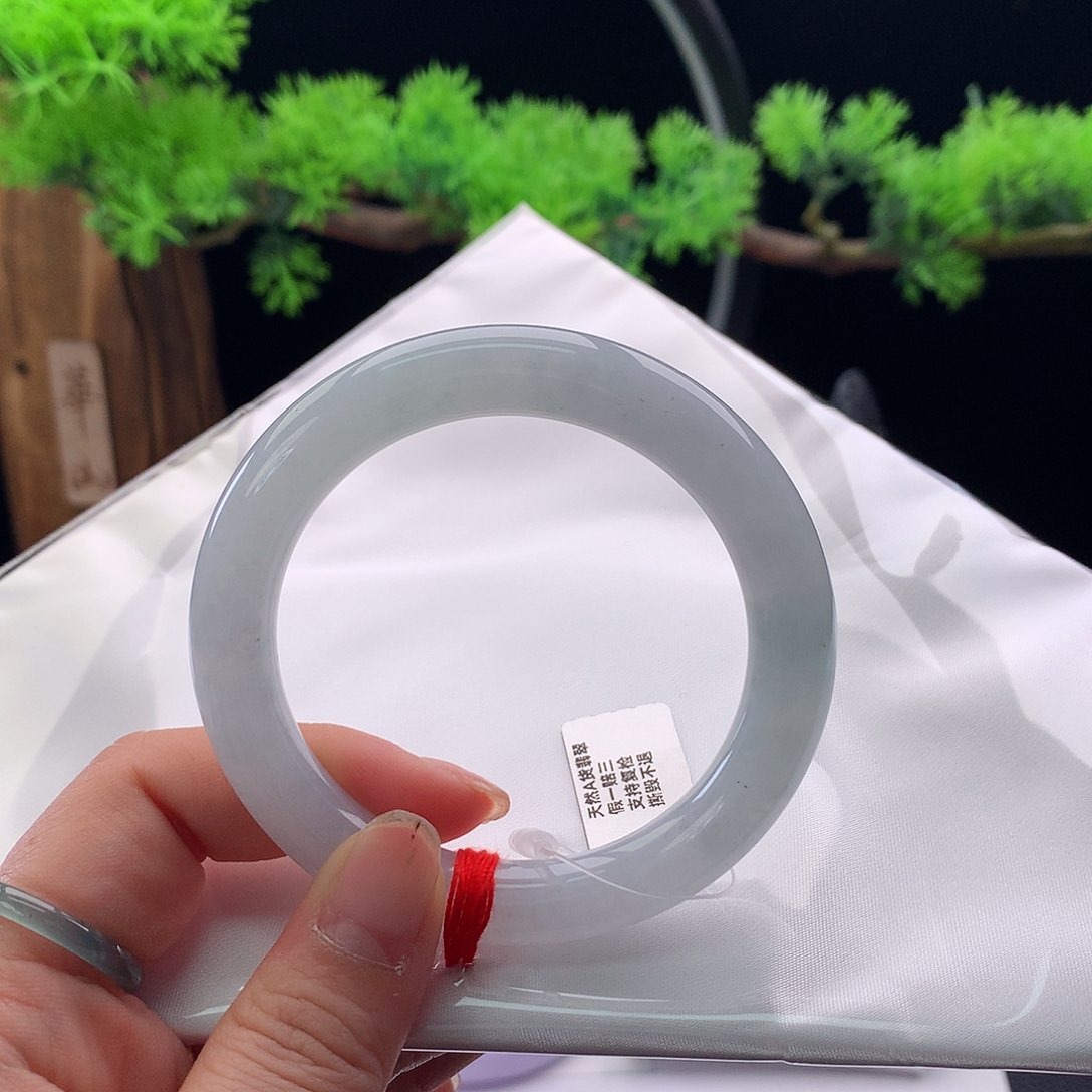 翡翠手镯未镶嵌54圆23