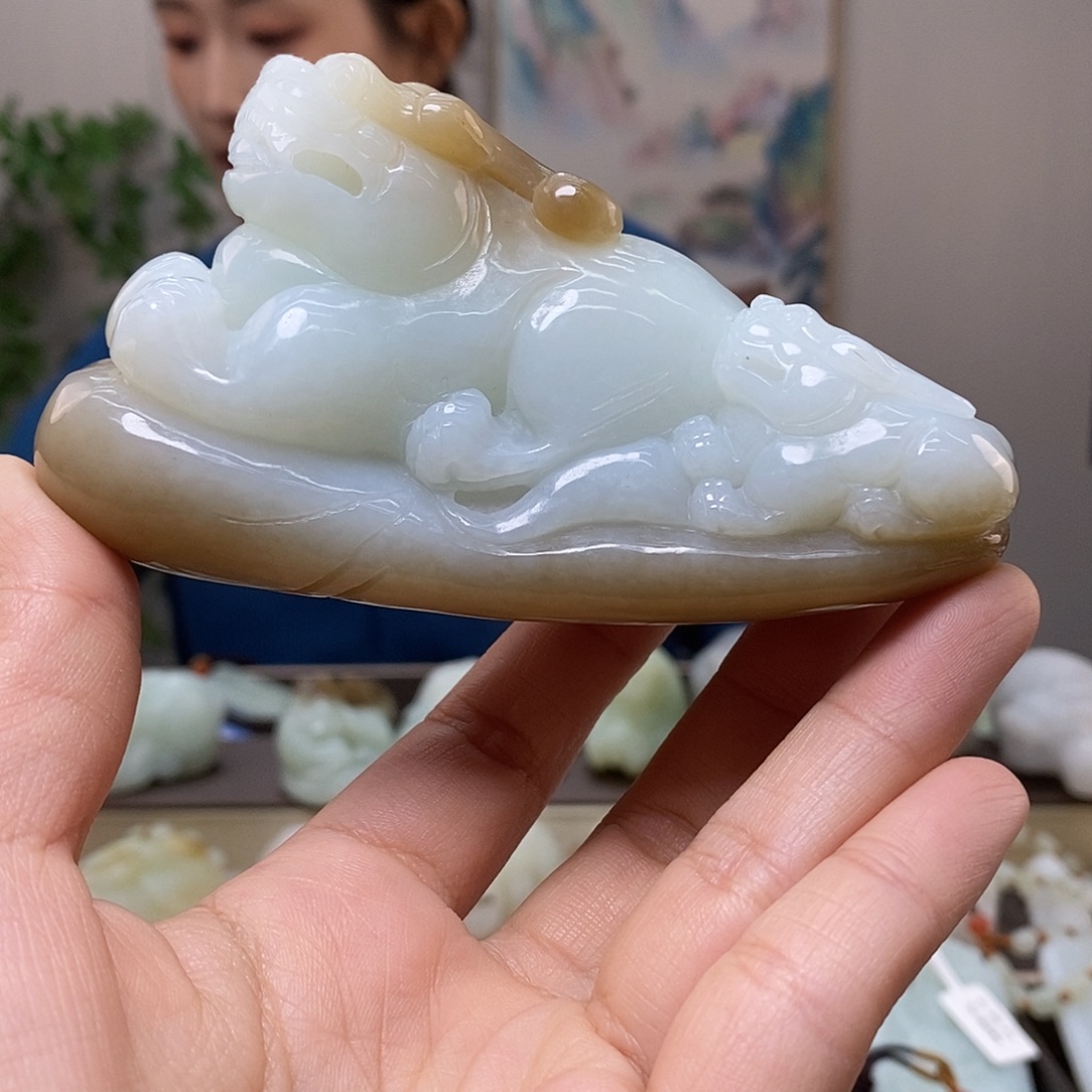 A***峰和田玉未镶嵌挂件