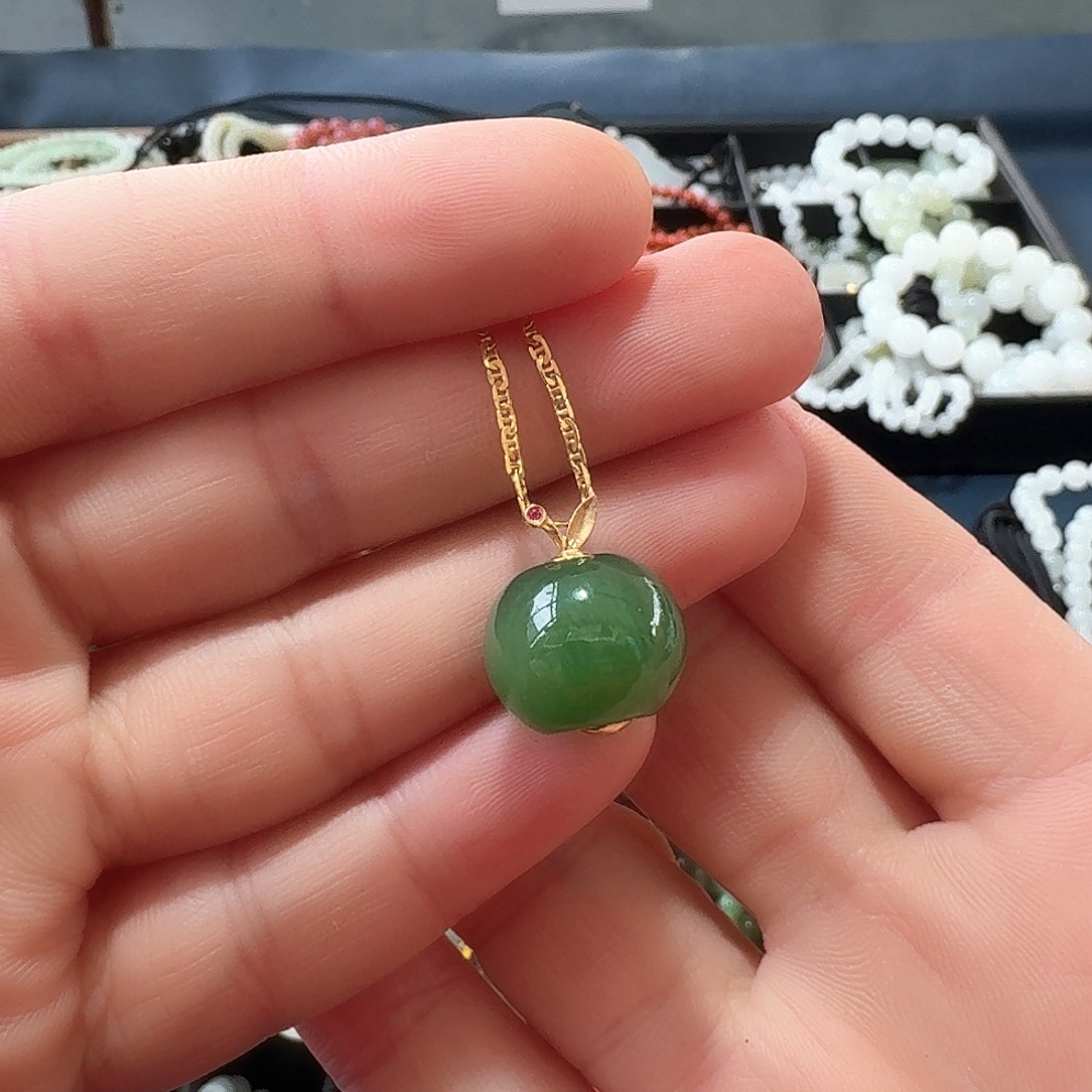 和田玉颈饰未镶嵌