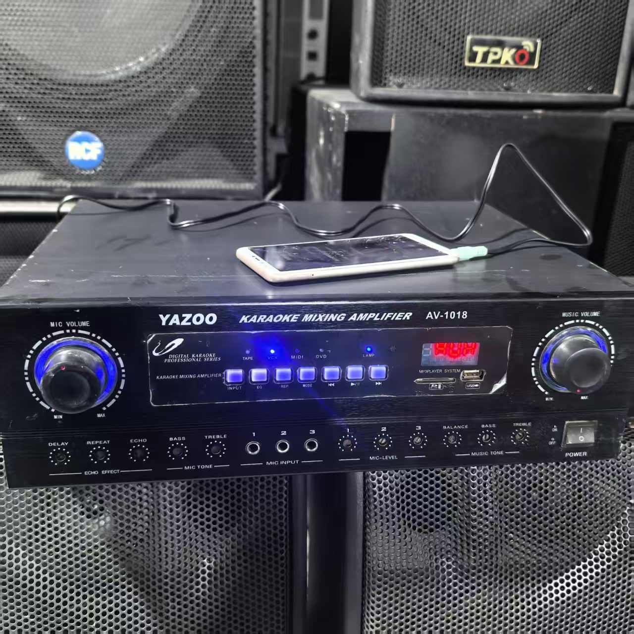 8新   【YAZ00  雅竹 AV-1018 卡包功放一台】不包邮