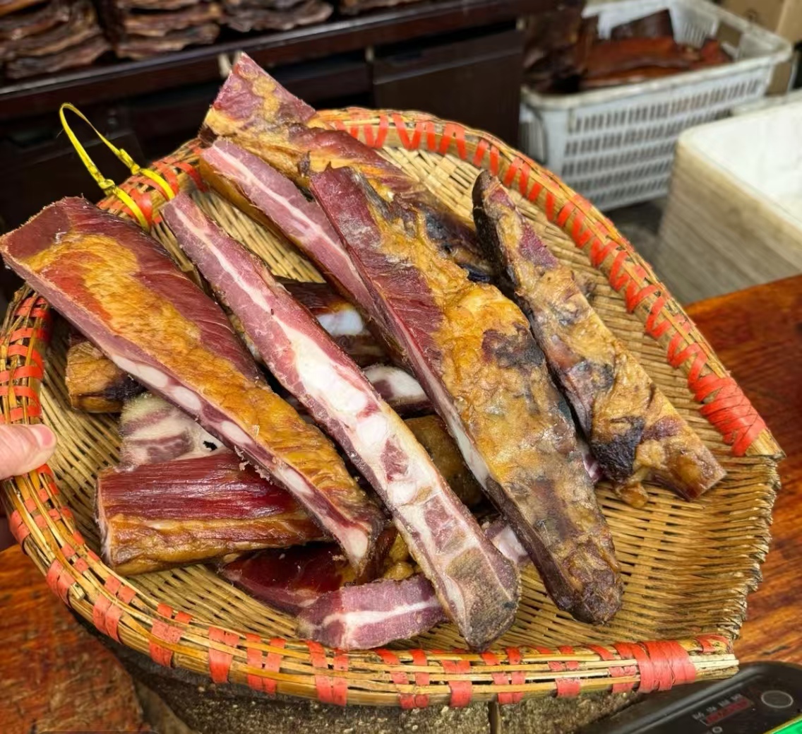 【3斤排骨】湖北恩施农家柴火烟熏腊排骨三角排骨 边排骨土猪排骨