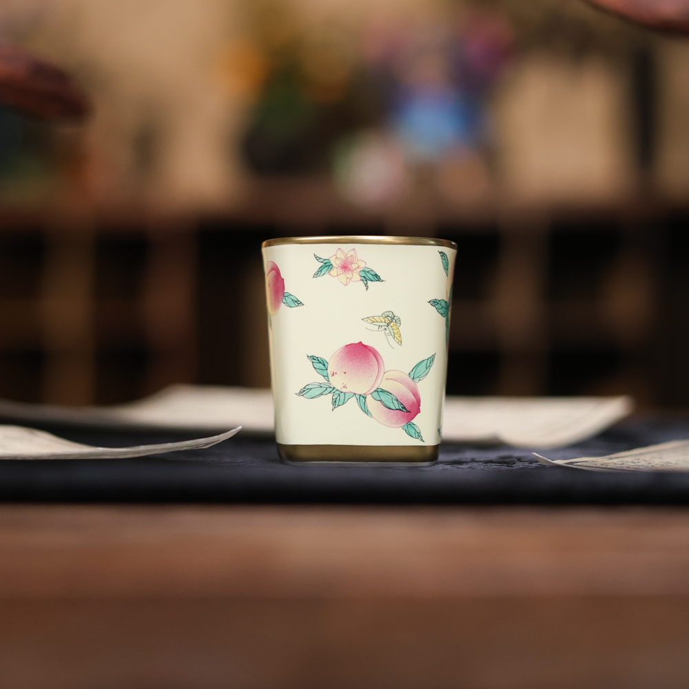 【知艺山房】 松花黄寿桃四方杯（华隐S1311）