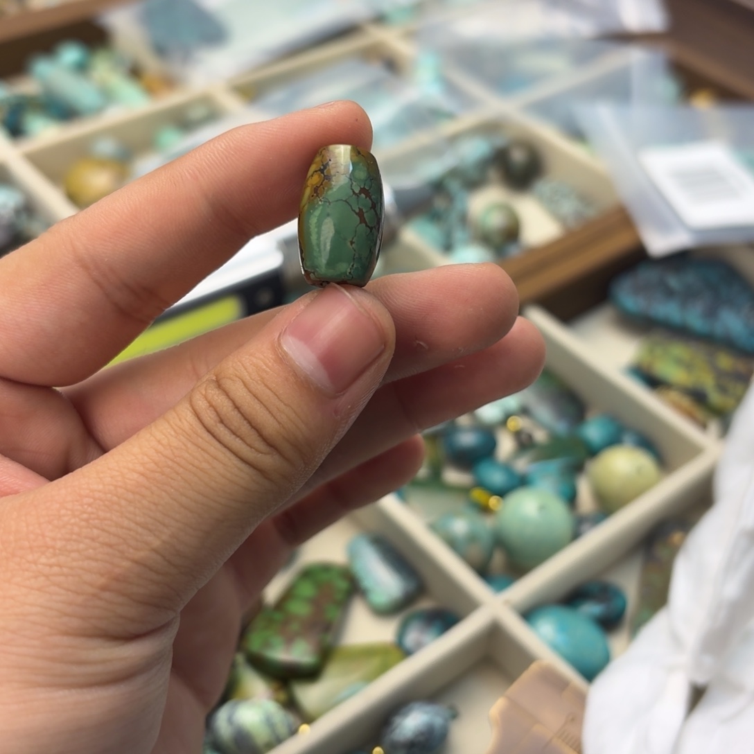 南红玛瑙未镶嵌绿松石