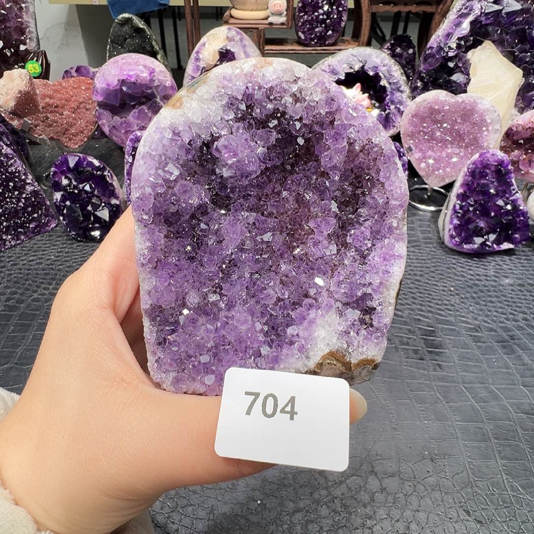 紫晶未镶嵌珠宝半成品