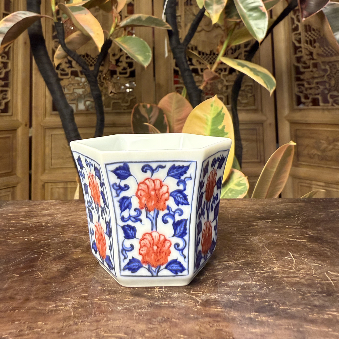 青花釉里红六方杯