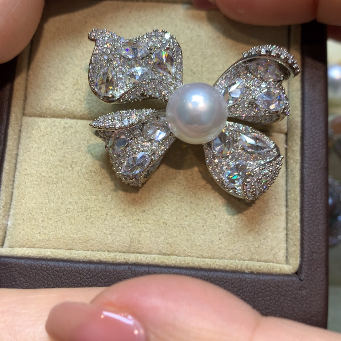 海水珍珠胸饰未镶嵌