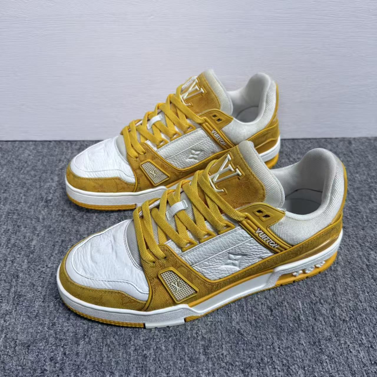 90新 LouisVuitton/路易威登 白黄牛仔老花trainer板鞋41欧码