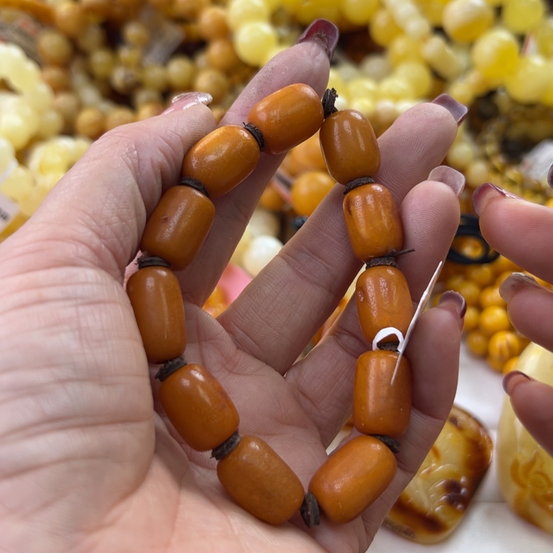 琥珀珠宝奇石未镶嵌