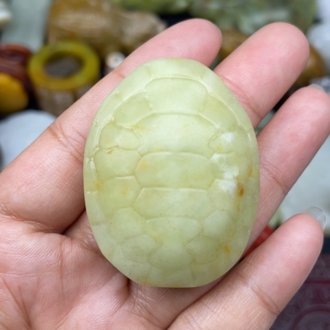 蛇纹石玉未镶嵌颈饰12