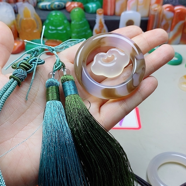 未镶嵌吊坠(不含链)玛瑙/玉髓?